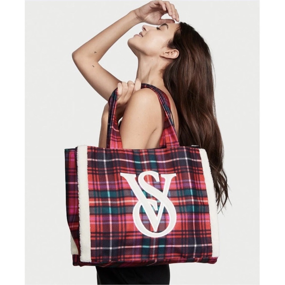 NEW Victoria's Secret VS Fur Sherpa Plaid Flannel Tote Bag Red Christmas Holiday